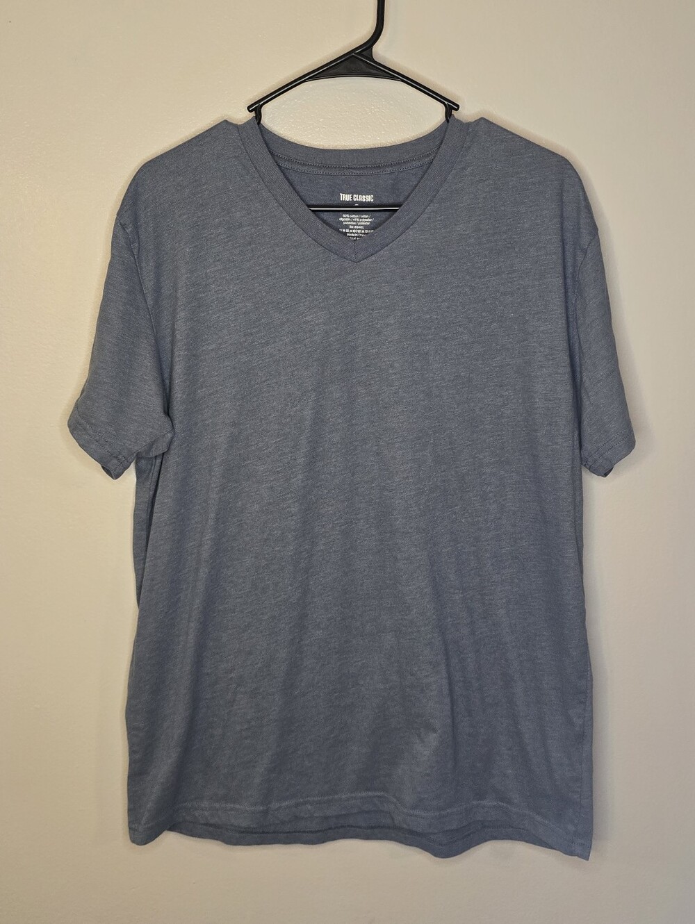 True Classic Men's V-Neck T-Shirt — Steel Blue